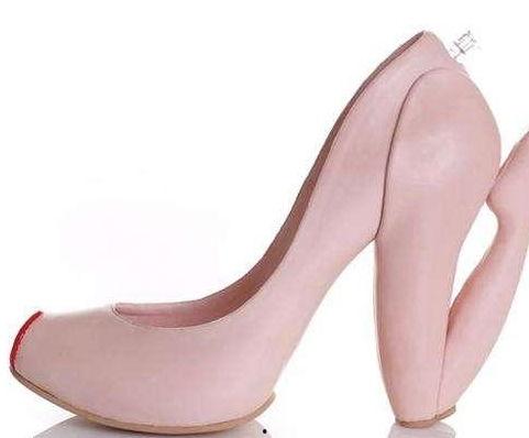 高跟鞋的搞笑,踩出欢乐，笑出人生