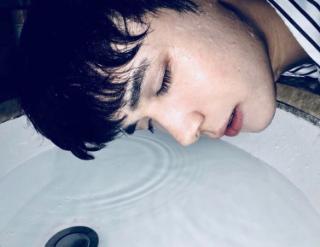 嘉宁个人资料,才华横溢的青年才俊，多领域成就斐然